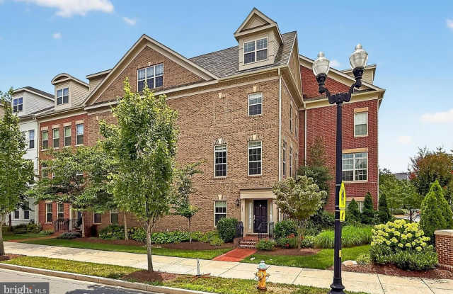 322 N GEORGE MASON DR photos photos