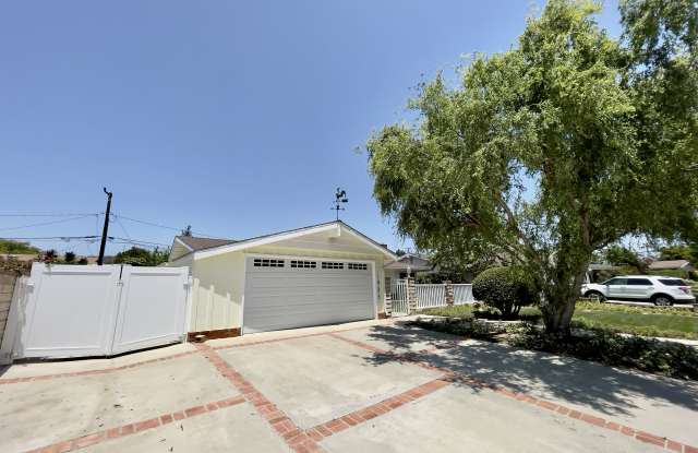 1935 Hobart Drive Gallery 3