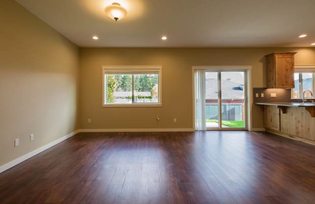 4 Bedroom 2.5 Bath Gallery 3