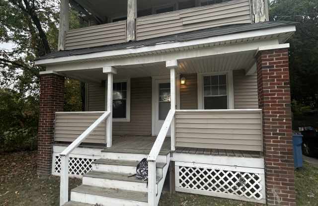 2349 Elyria Ave photos photos