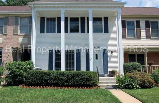 9806 Burke Pond Lane - 9806 Burke Pond Lane, Burke Centre, VA 22015