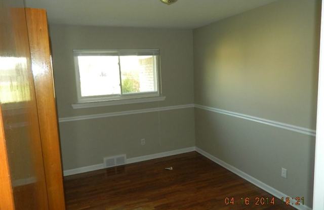 2752 Berkshire Dr Gallery 3
