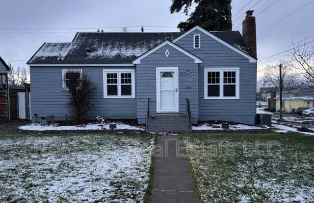 3027 W Cleveland Ave photos photos