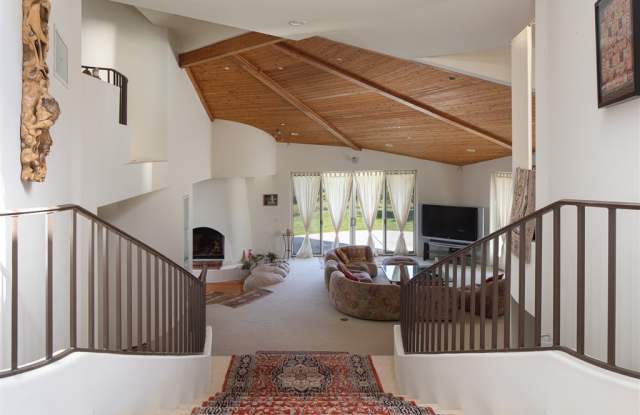 3993 Stonebridge Ct Gallery 4