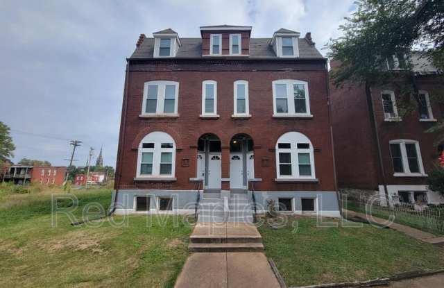 2910 Pennsylvania Ave - 2910 Pennsylvania Avenue, St. Louis, MO 63118