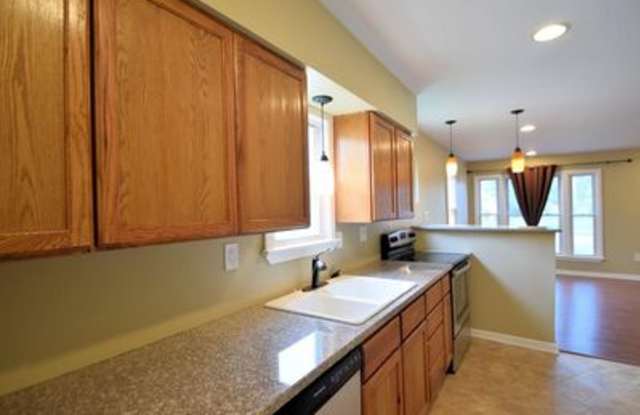 907 Clearview Ave photos photos