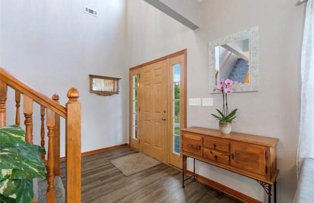 66 Lakeside Drive Gallery 3
