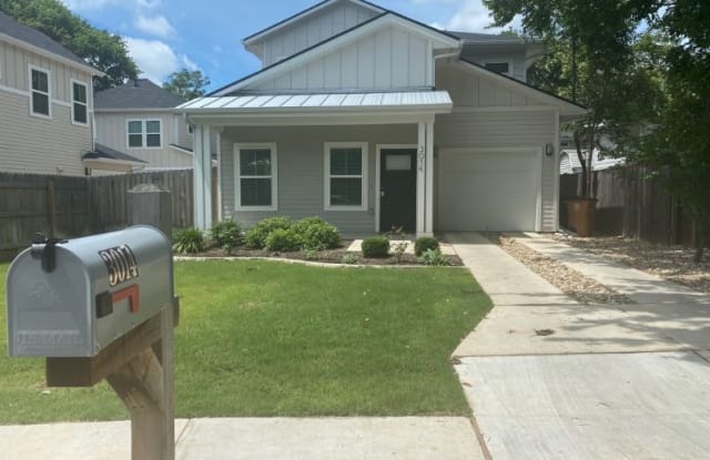 3014 E 14 1/2 ST - 3014 E 14th 1/2 St, Austin, TX 78702