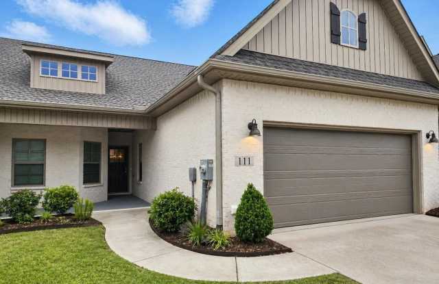 111 Farmall Lane Gallery 1