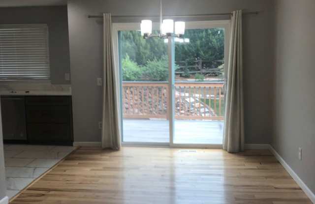 Spectacular 4 BD/3 BA Fully Renovated Home in Greenwood Village! Gallery 4