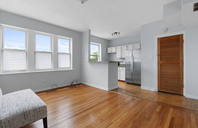 3110 W Dickens Ave - 3110 West Dickens Avenue, Chicago, IL 60647