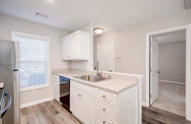 1216 Longpoint Drive Gallery 2