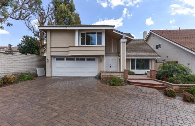 24 Ensueno  W - 24 Ensueno West, Irvine, CA 92620