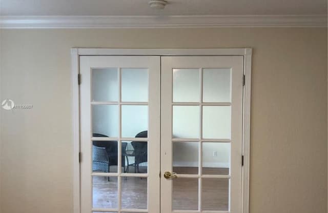 Three Bedroom unit in Victoria Park - Pinecrest Village photos photos