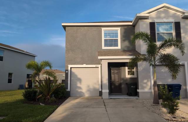 Fresh new build ~ 3 bed/ 2.5 bath Townhouse in Palmer Ranch photos photos