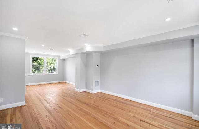 3551 SHANNON Drive Gallery 3