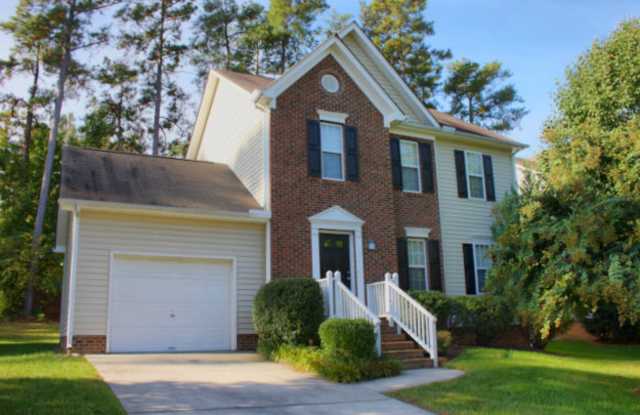 Charming, Well-Loved 3 Bedroom Home near the Streets at Southpoint! photos photos