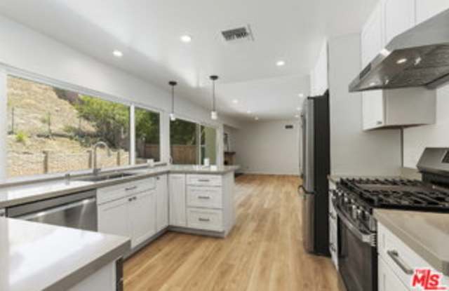 3062 Arrowhead Drive Gallery 4