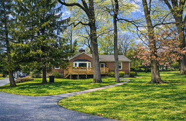 Spacious 4BR Rancher w/ Separate Basement space & Accessible Features – Sudbrook Park photos photos