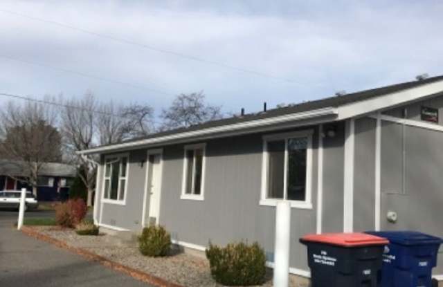 584 Monroe Street photos photos