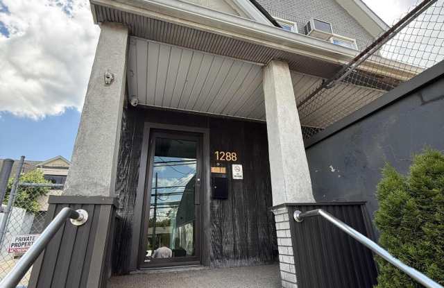 1288 Forest Avenue photos photos
