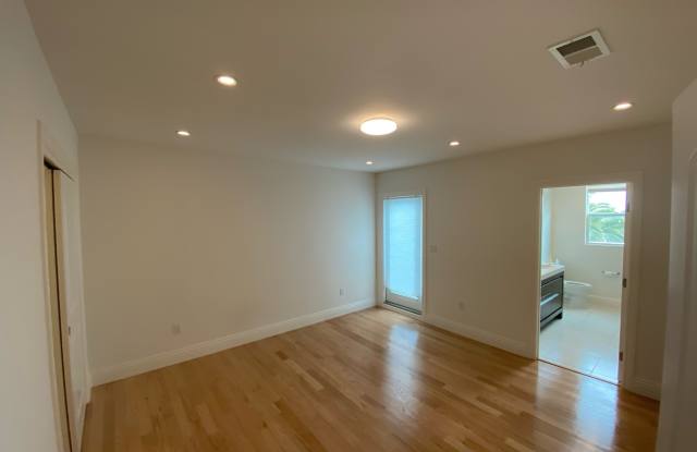 1546 Innes Avenue - 1 Gallery 3