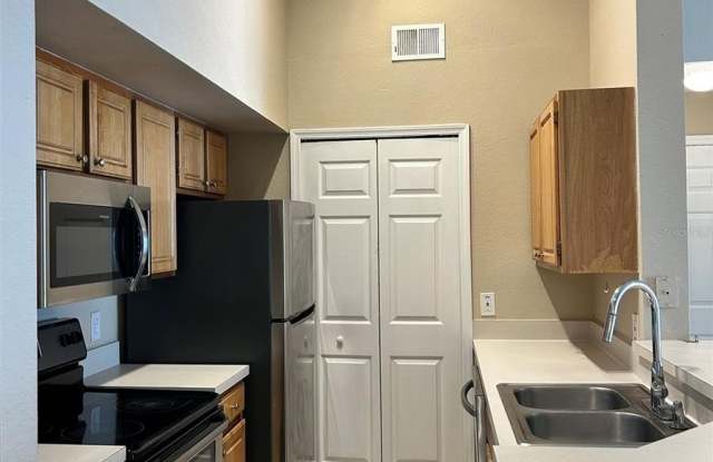 13102 MULBERRY PARK Drive Gallery 3