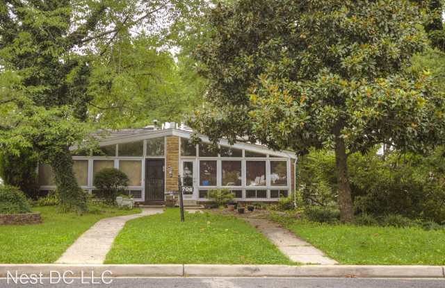 706 Geranium St NW Gallery 2