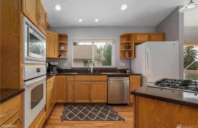 1927 NW Rampart Ridge Ct Gallery 4