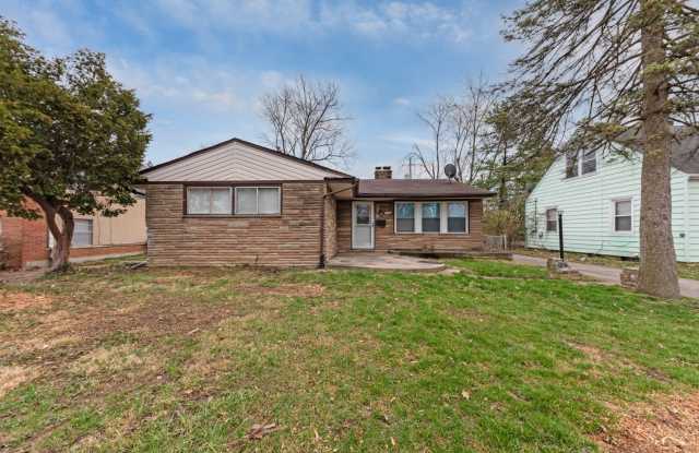 Cozy 3 Bedroom Ranch - 1272 Zettler Road, Columbus, OH 43227