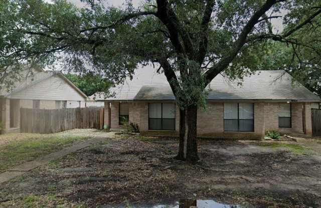 Great 2 bedroom duplex in convenient location photos photos