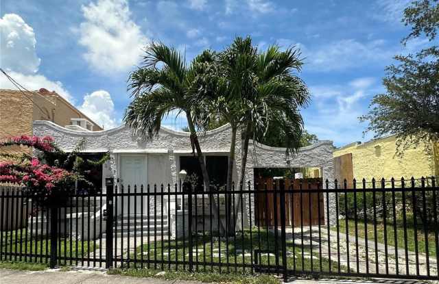 267 NW 33rd St photos photos