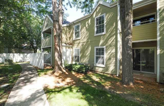 Ground level Condo! - 1464 East Foxboro Drive, Millcreek, UT 84106