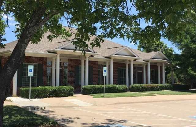 1632 W Henderson Street photos photos