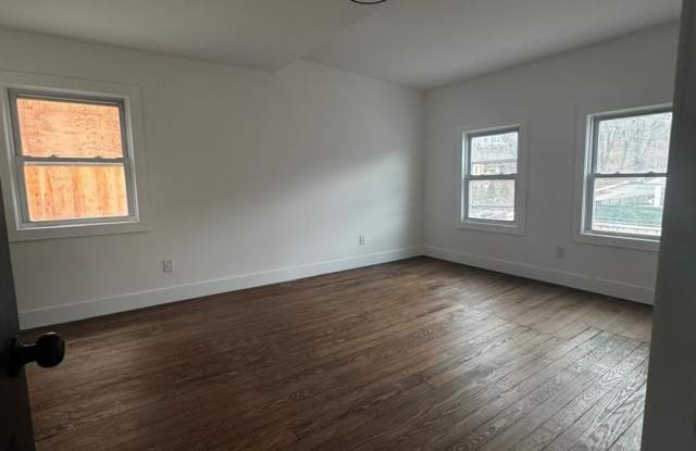 301 Warburton Avenue photos photos