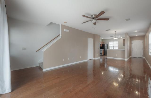 4951 ELIZABETH Court Gallery 2