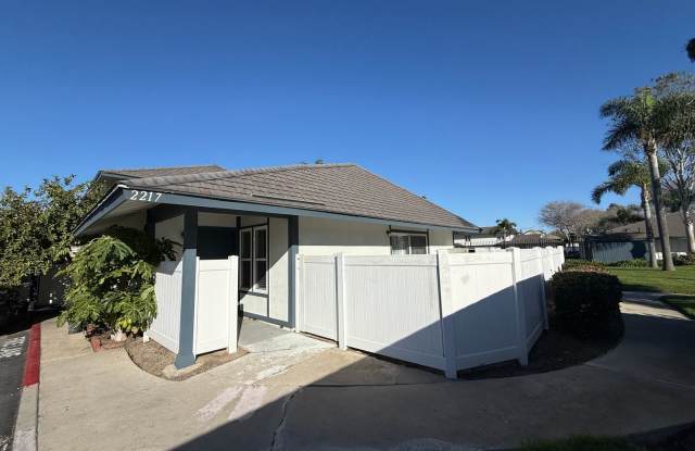 Move-In Ready 3-Bed Home with Detached Garage Extra Parking photos photos Move-In Ready 3-Bed Home with Detached Garage Extra Parking photos photos