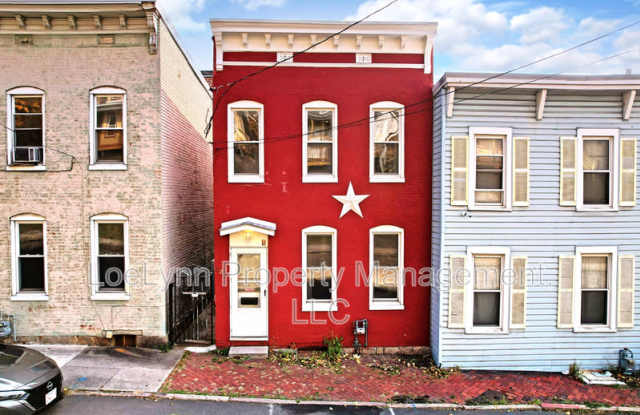 329 Bedford Street - 329 Bedford Street, Cumberland, MD 21502