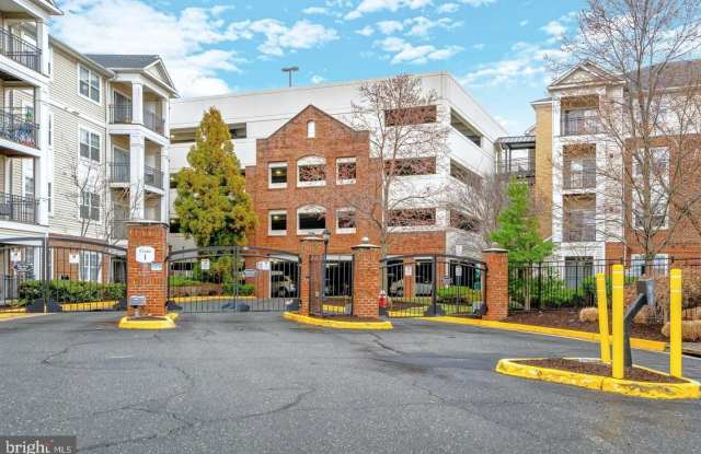 12925 CENTRE PARK Circle Gallery 3