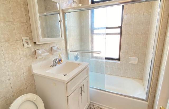 709 Sterling Pl # 2R photos photos