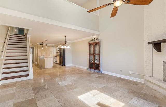15 JACQUELINE Court Gallery 3