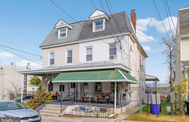 37 W 6TH Street unit: 2 - 37 Sixth Street, Bridgeport, PA 19405