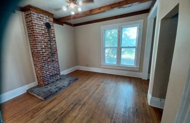 2926 P St photos photos