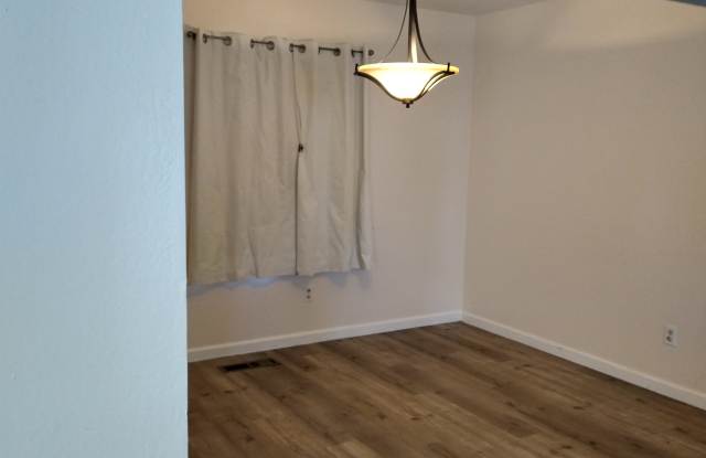 1417 Oakmont Place Gallery 3