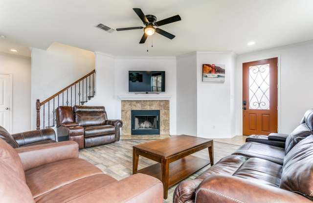13402 Loma Sierra Gallery 3