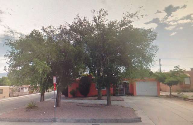 UNM LAW SCHOOL NORTH CAMPUS 3 Bedroom 2 Bath with Garage photos photos UNM LAW SCHOOL NORTH CAMPUS 3 Bedroom 2 Bath with Garage photos photos