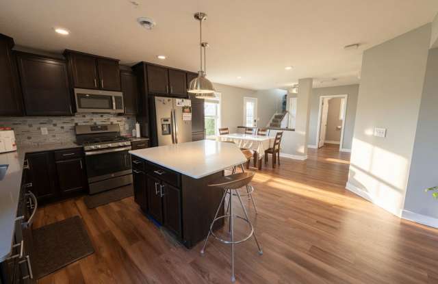 Pristine 3bed 3bath Townhome in Woodbury! photos photos Pristine 3bed 3bath Townhome in Woodbury! photos photos