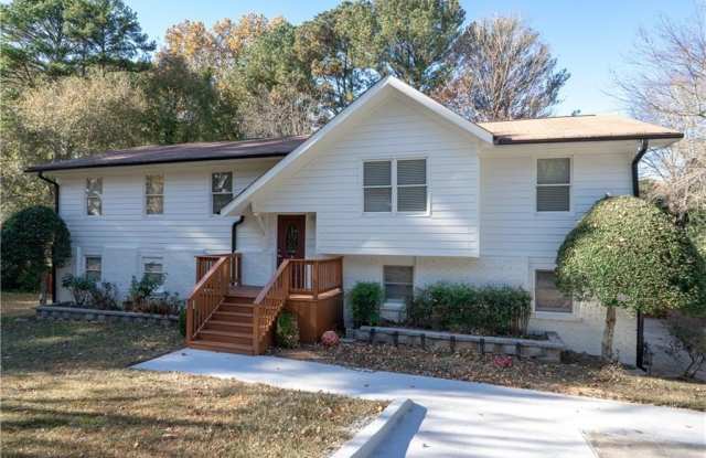 3599 Lower Roswell Road photos photos