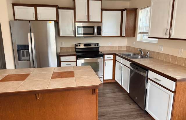 Move in SPECIAL - $500 off your first month's rent!!! photos photos Move in SPECIAL - $500 off your first month's rent!!! photos photos
