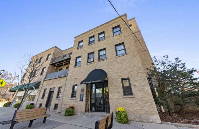 447 Roger Williams Ave photos photos